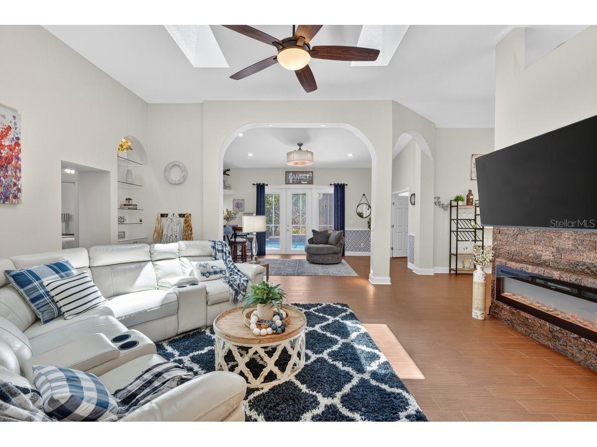 941 George Hecker Drive South Daytona FL 32119 FC318629 image11