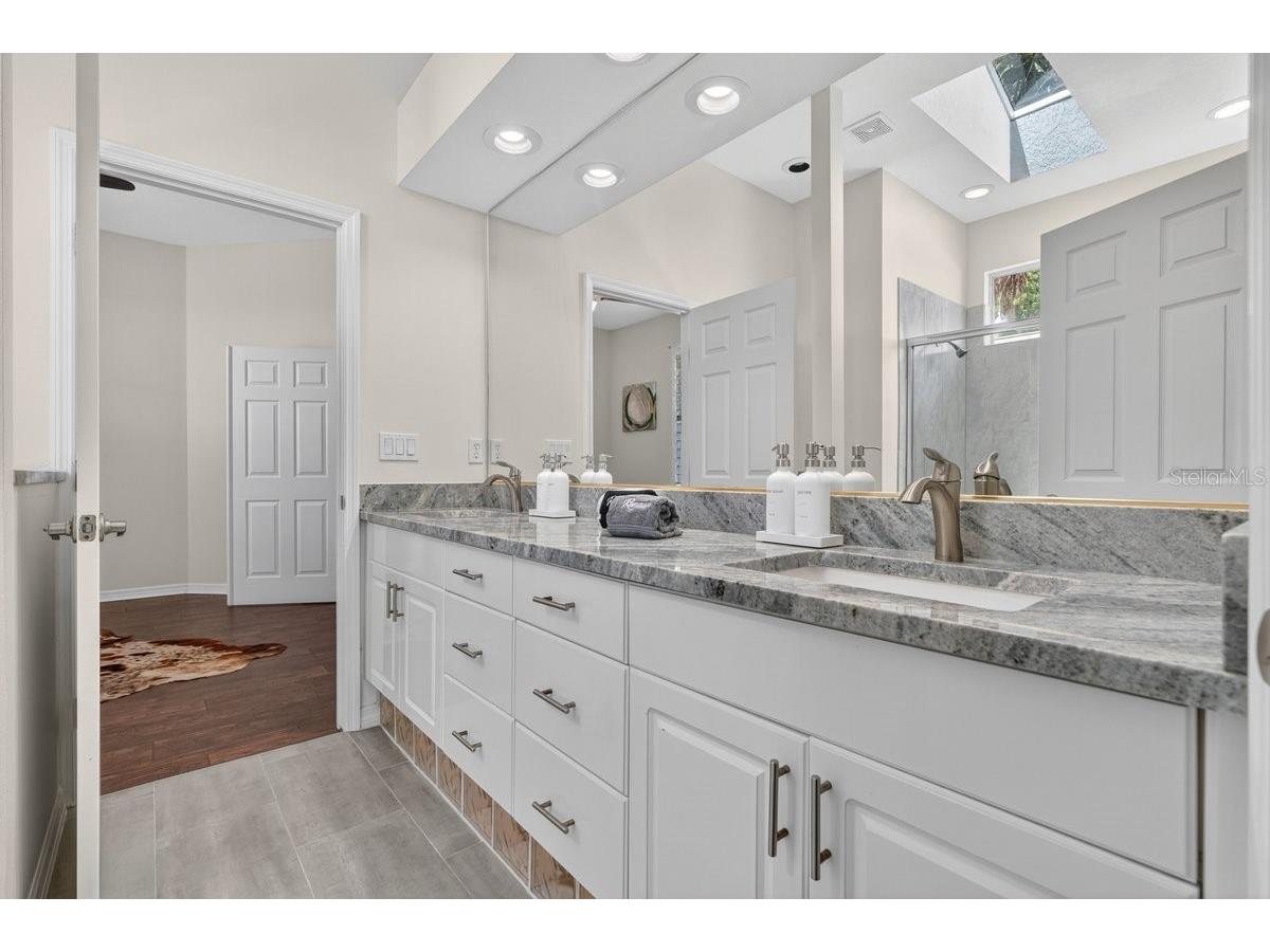941 George Hecker Drive South Daytona FL 32119 FC318629 image36