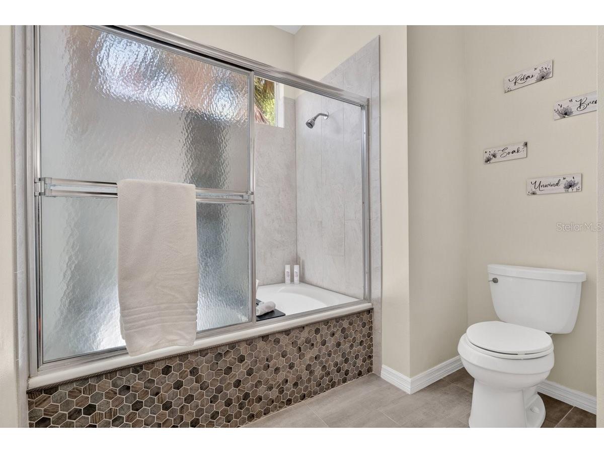 941 George Hecker Drive South Daytona FL 32119 FC318629 image37