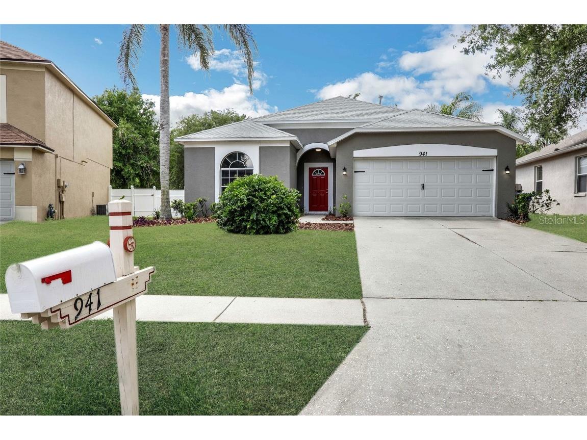 941 Grand Canyon Drive Valrico FL 33594 O6145670 image1