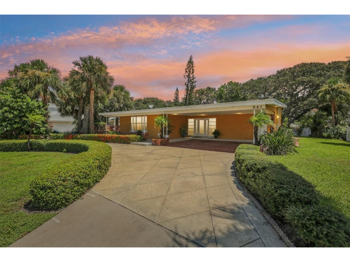 941 Gulf Boulevard Belleair Beach FL 33786 - BELLEAIR BEACH TB8419416 image1