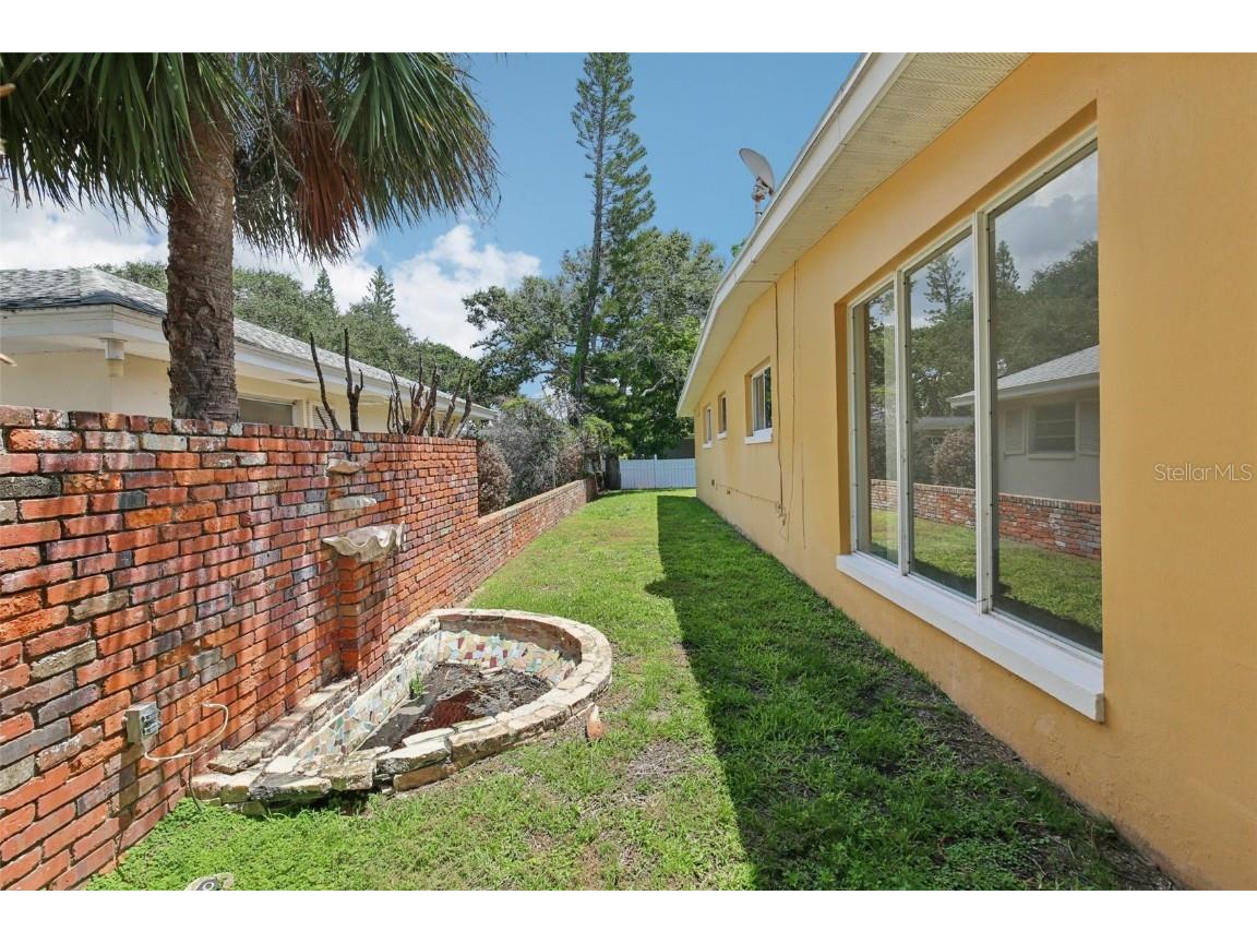 941 Gulf Boulevard Belleair Beach FL 33786 - BELLEAIR BEACH TB8419416 image58