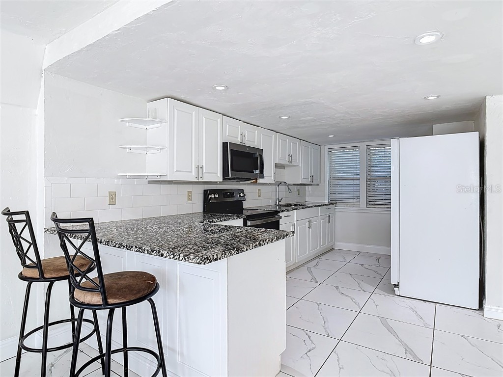 941 Hartford Avenue Daytona Beach FL 32117 V4946051 image13