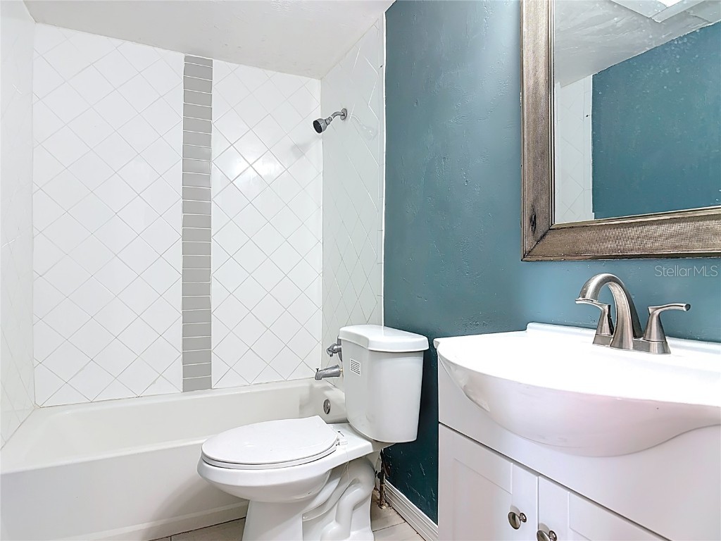 941 Hartford Avenue Daytona Beach FL 32117 V4946051 image40