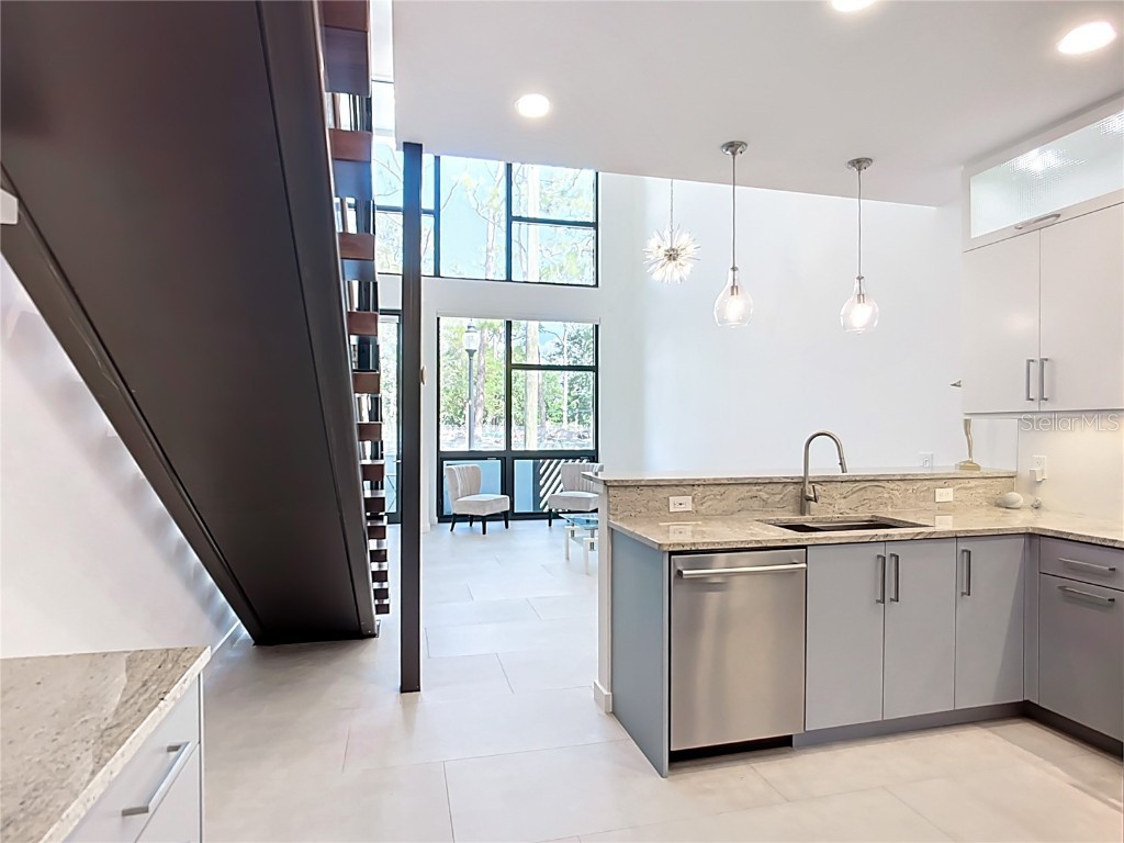 941 N Osprey Avenue Sarasota FL 34236 A4647524 image24