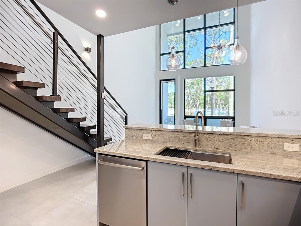 941 N Osprey Avenue Sarasota FL 34236 A4647524 image25