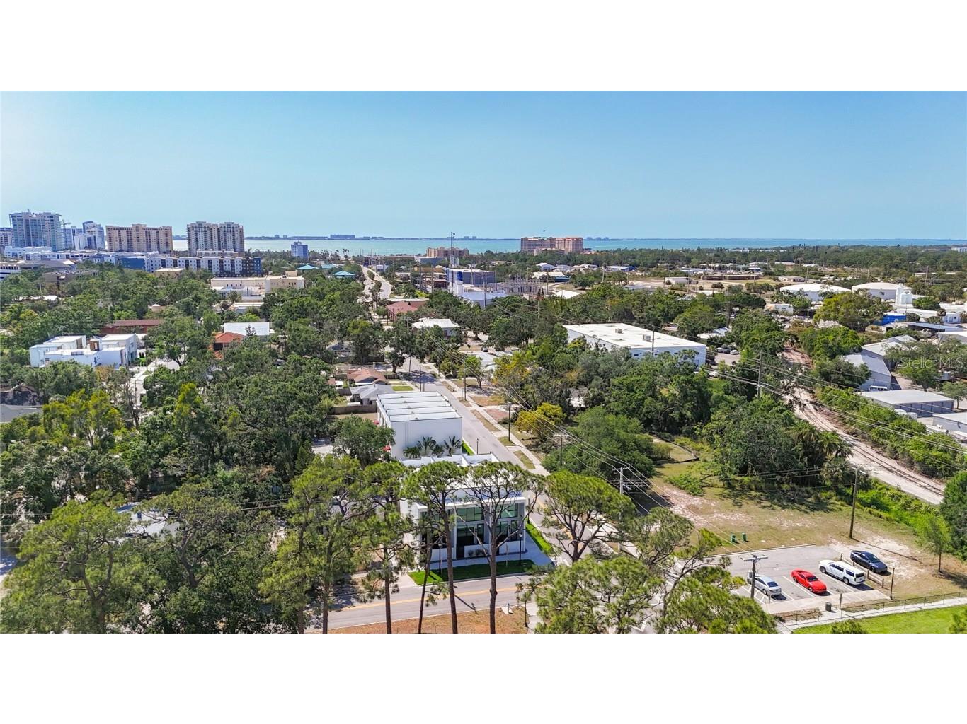 941 N Osprey Avenue Sarasota FL 34236 A4647524 image7