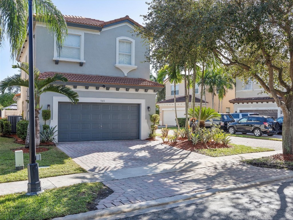 941 NE 37 Place Homestead FL 33033 S5095867 image1