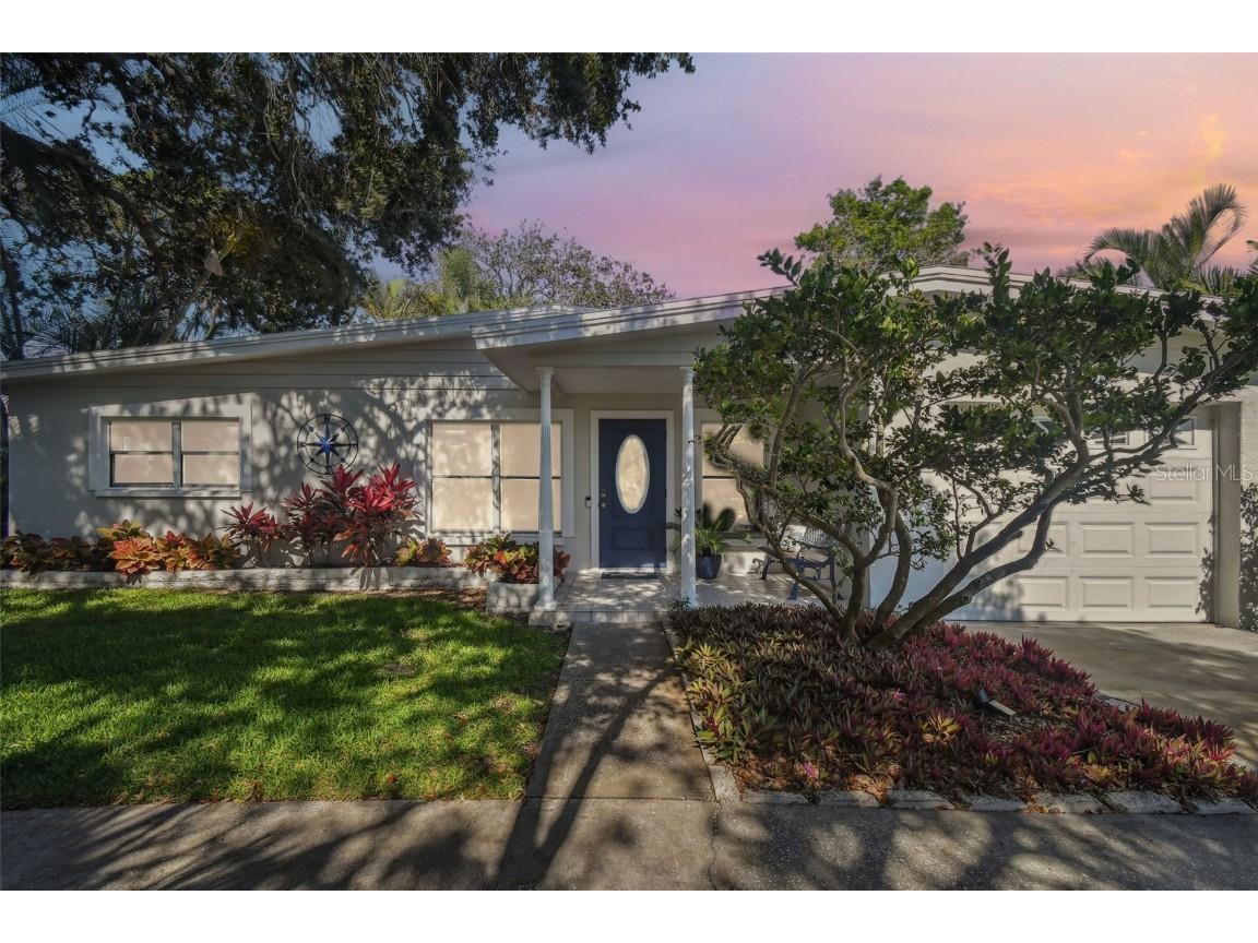 941 Palm Drive Belleair Beach FL 33786 U8203528 image1