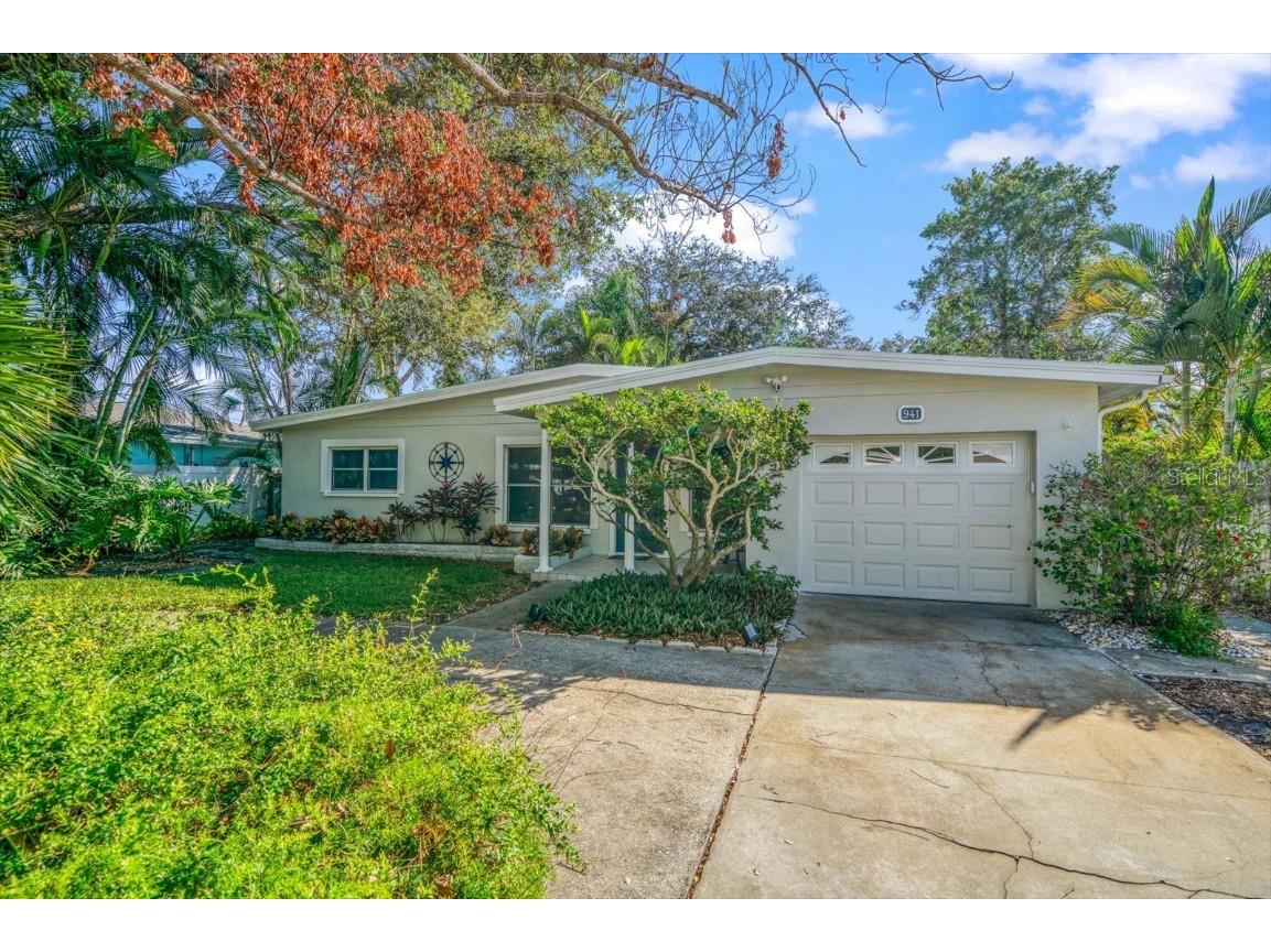 941 Palm Drive Belleair Beach FL 33786 U8241818 image1
