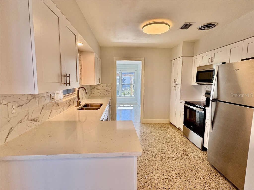 941 Palm Drive Belleair Beach FL 33786 TB8442021 image10