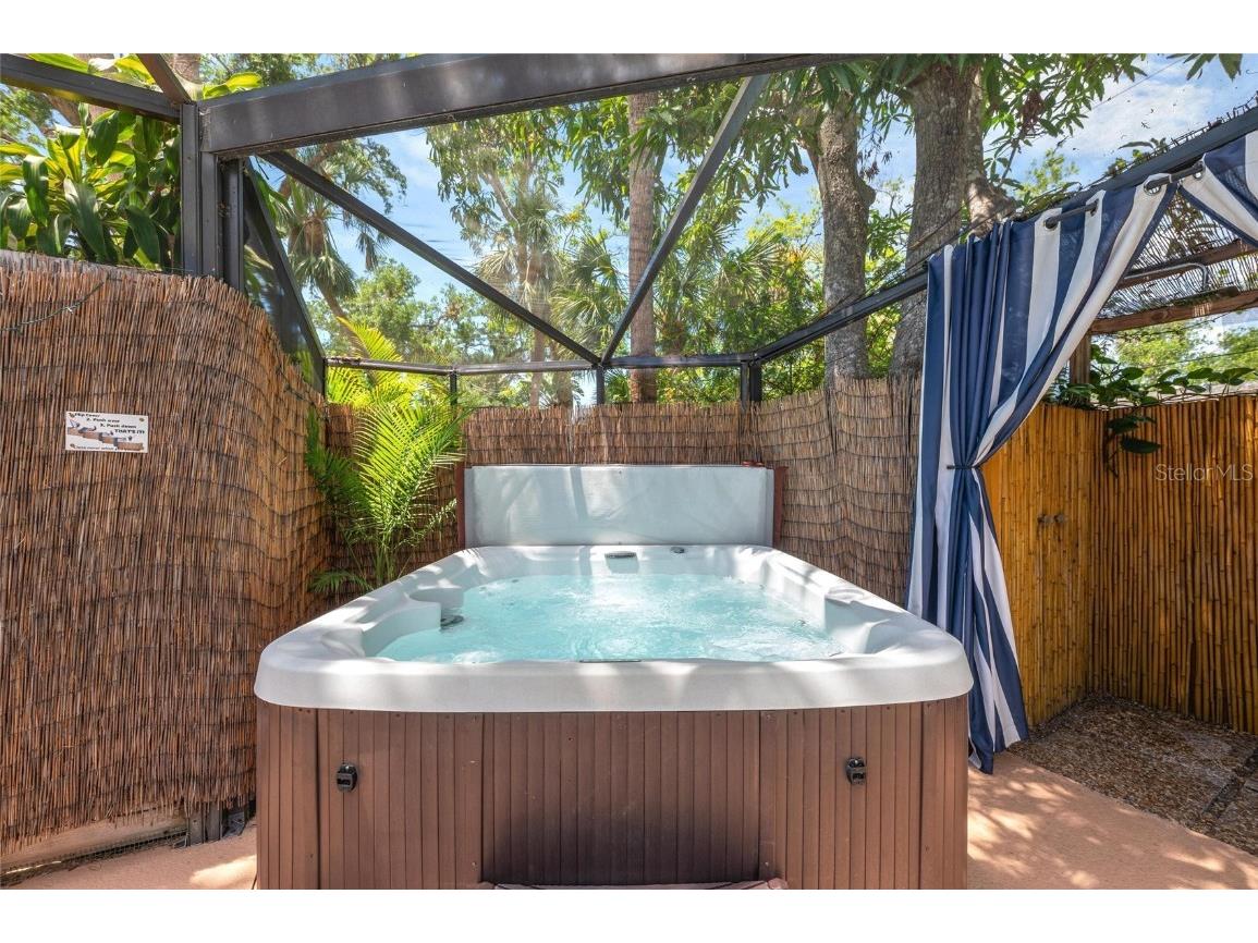 941 Virginia Drive Sarasota FL 34234 A4652219 image13