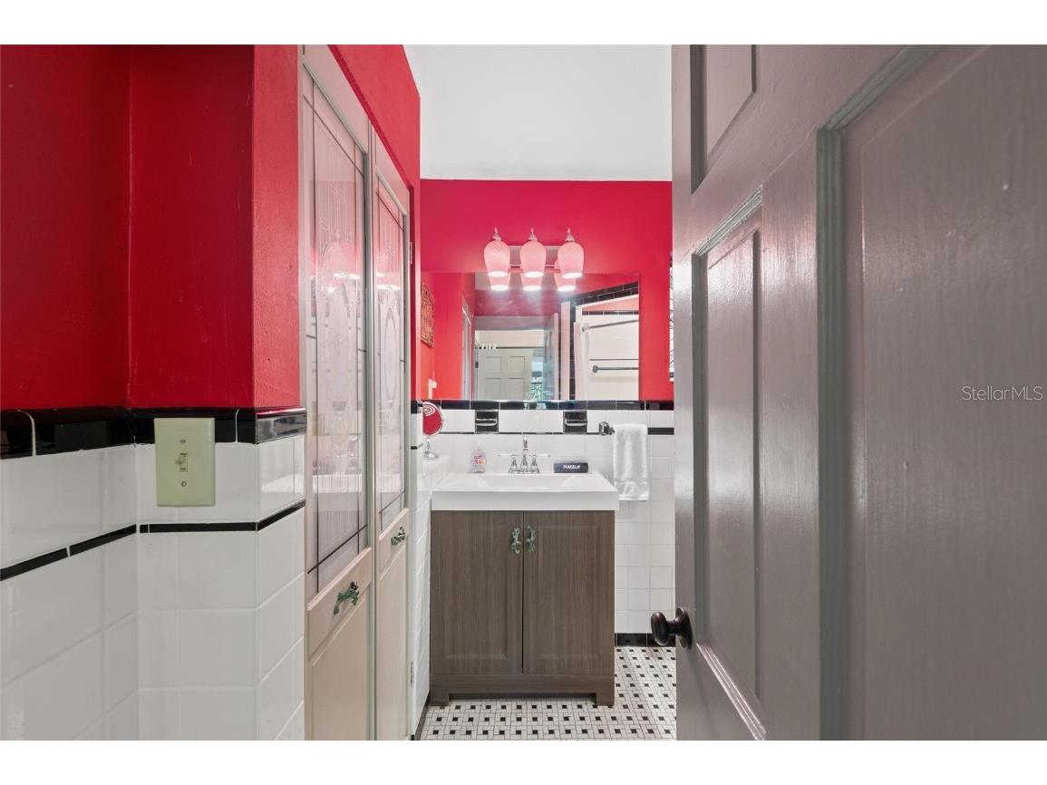 941 Virginia Drive Sarasota FL 34234 A4652219 image30