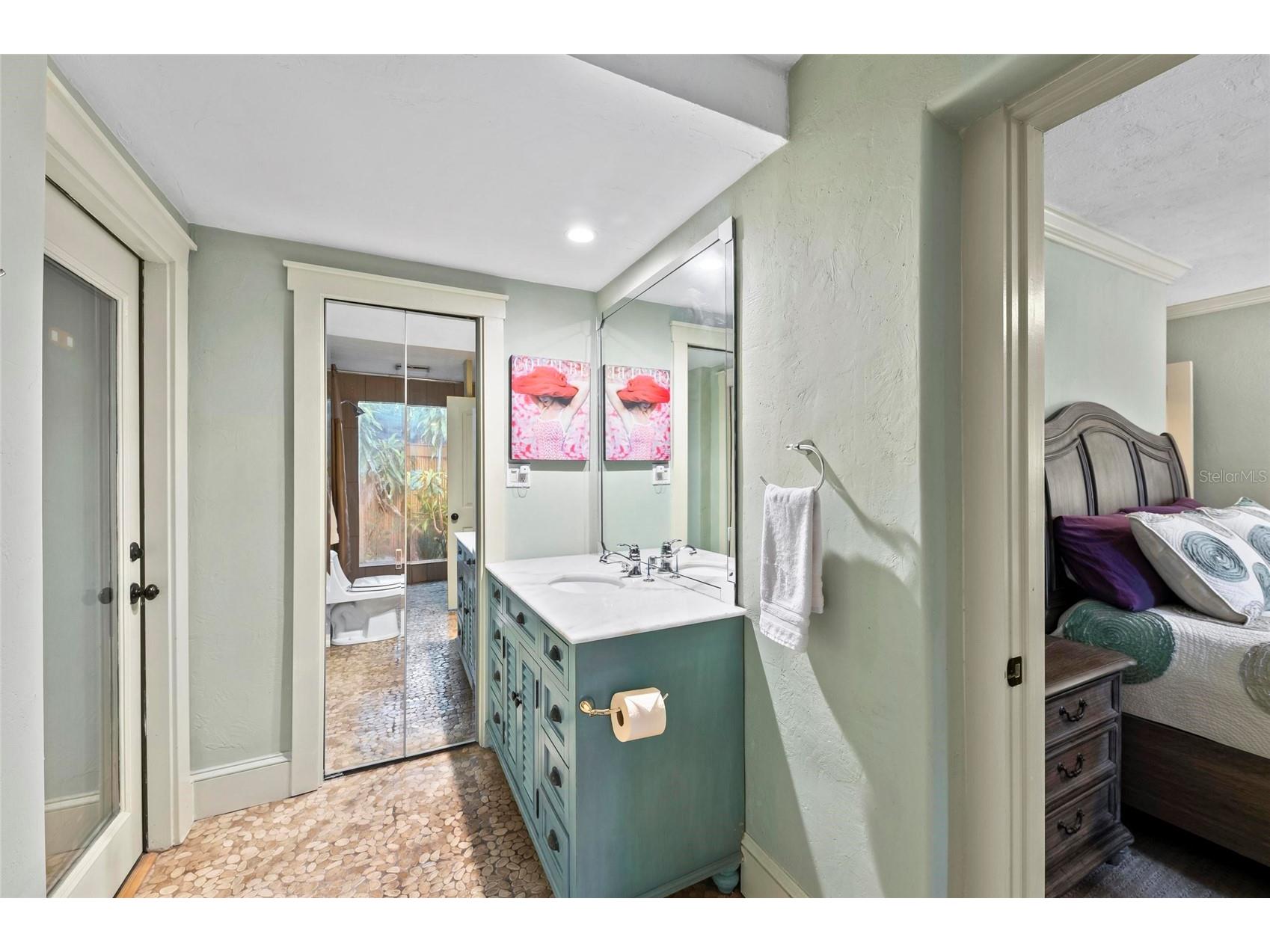 941 Virginia Drive Sarasota FL 34234 A4684540 image21