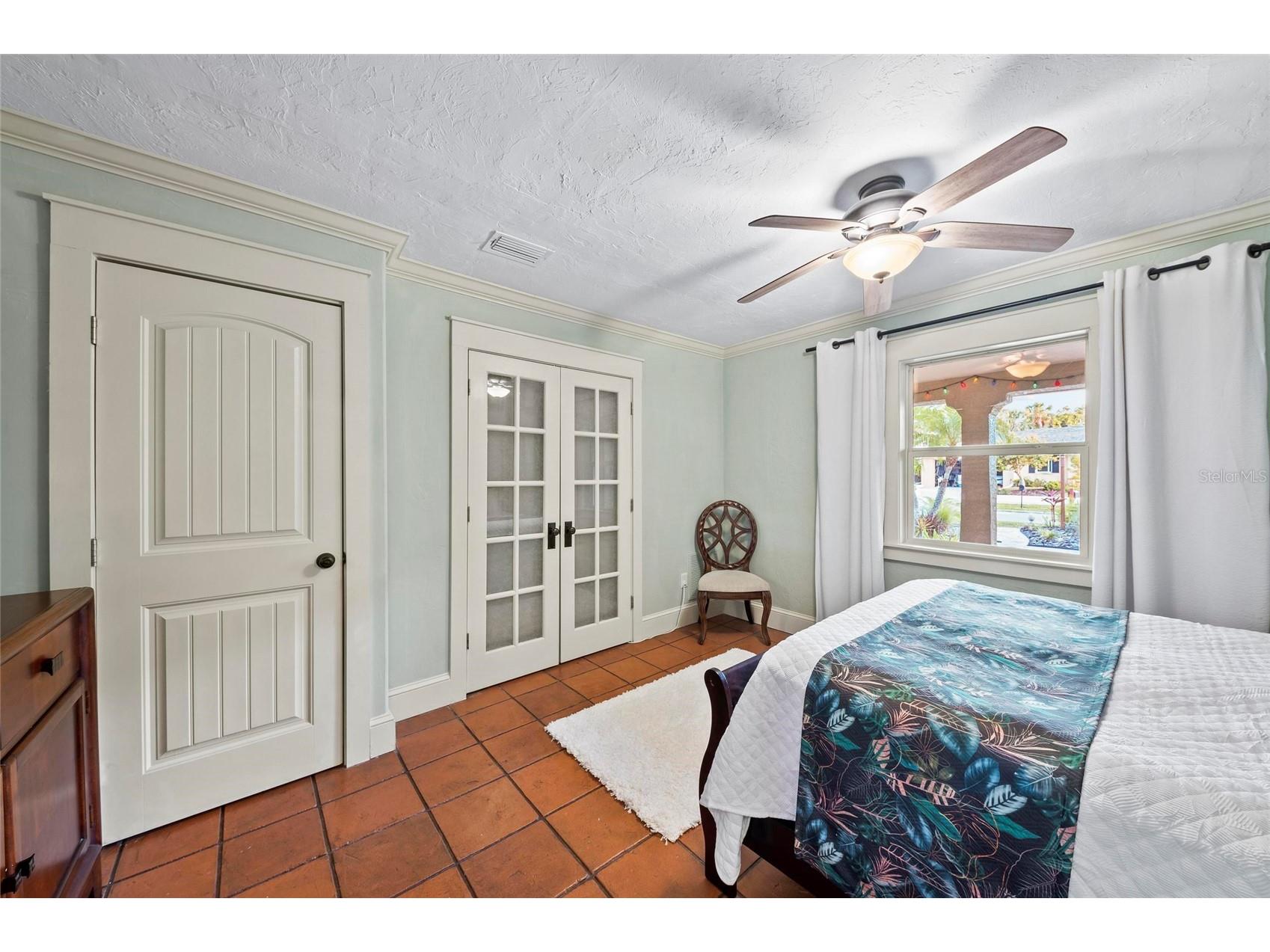 941 Virginia Drive Sarasota FL 34234 A4684540 image24