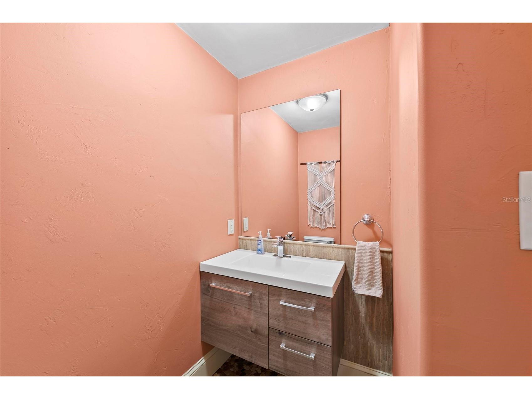 941 Virginia Drive Sarasota FL 34234 A4684540 image25