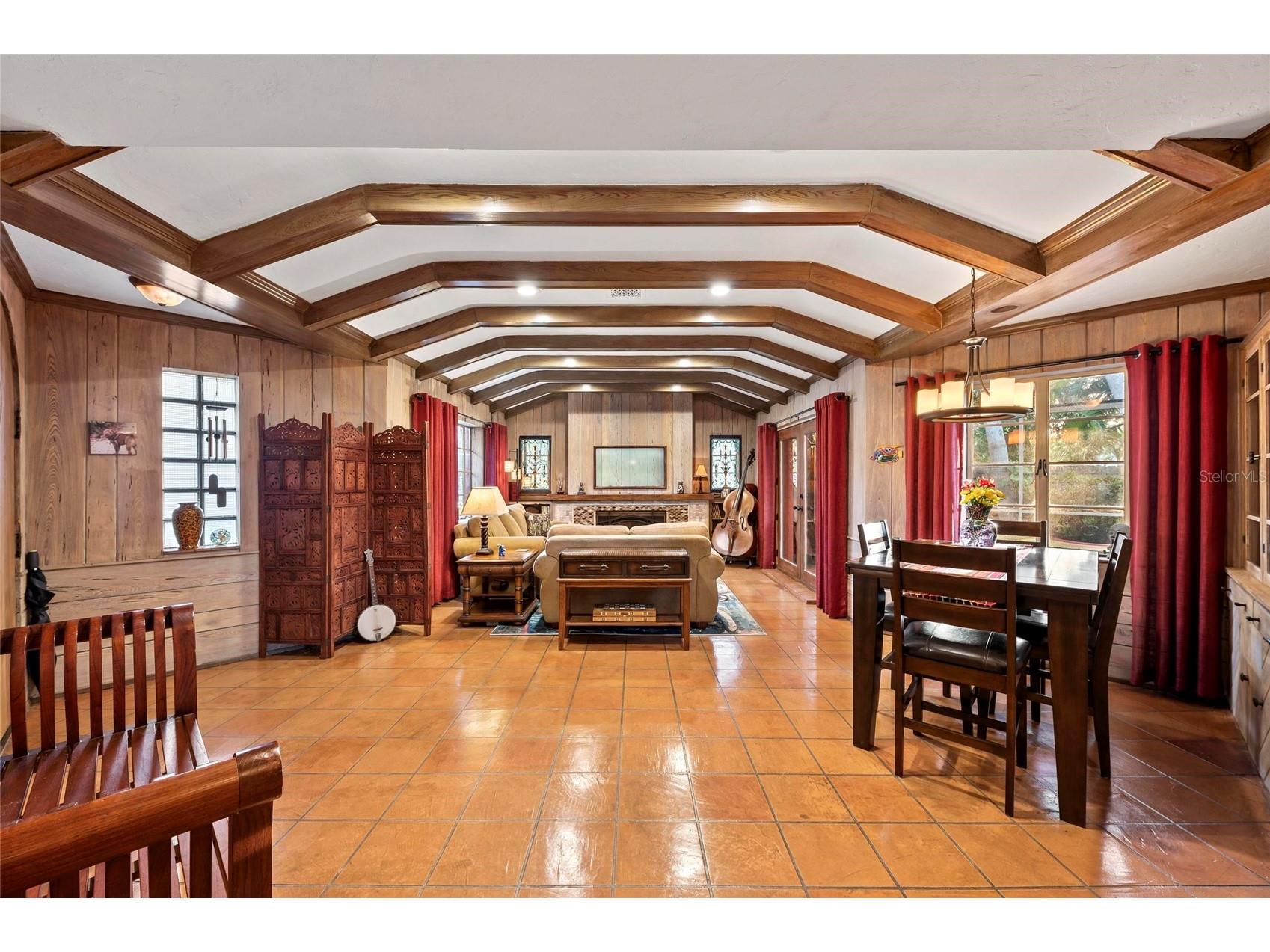 941 Virginia Drive Sarasota FL 34234 A4684540 image8