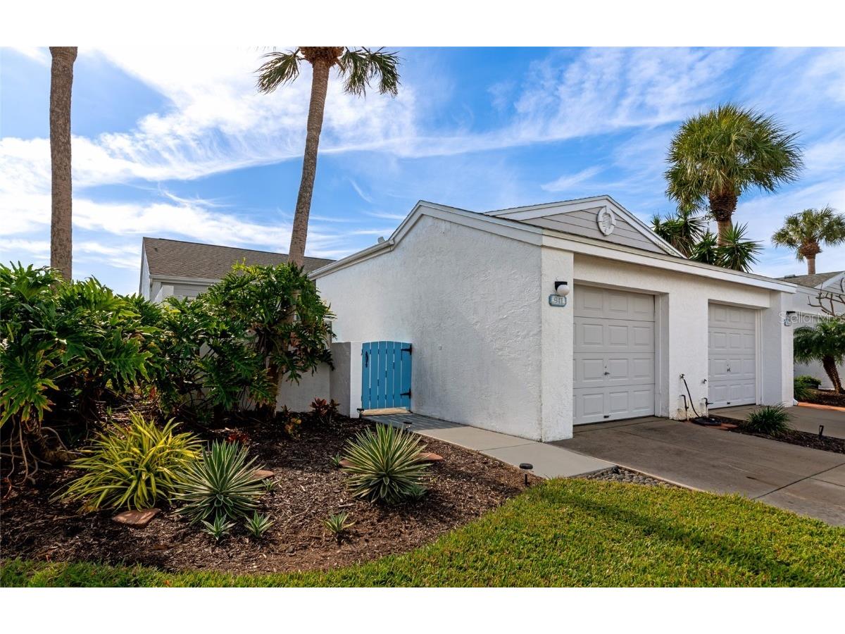 941 Waterside Lane Bradenton FL 34209 A4637594 image1
