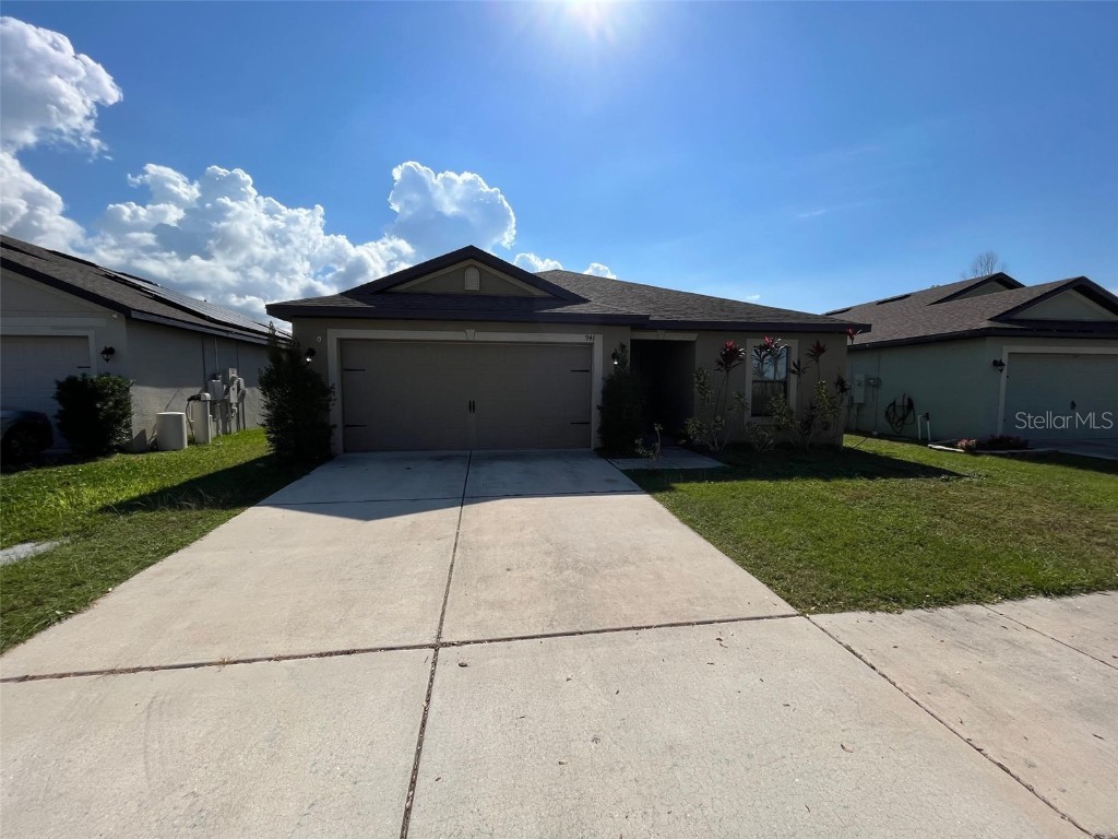 941 Wynnmere Walk Avenue Ruskin FL 33570 A4588699 image1