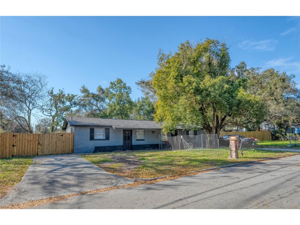 9410 N 11th Street Tampa FL 33612 O6184201 image1