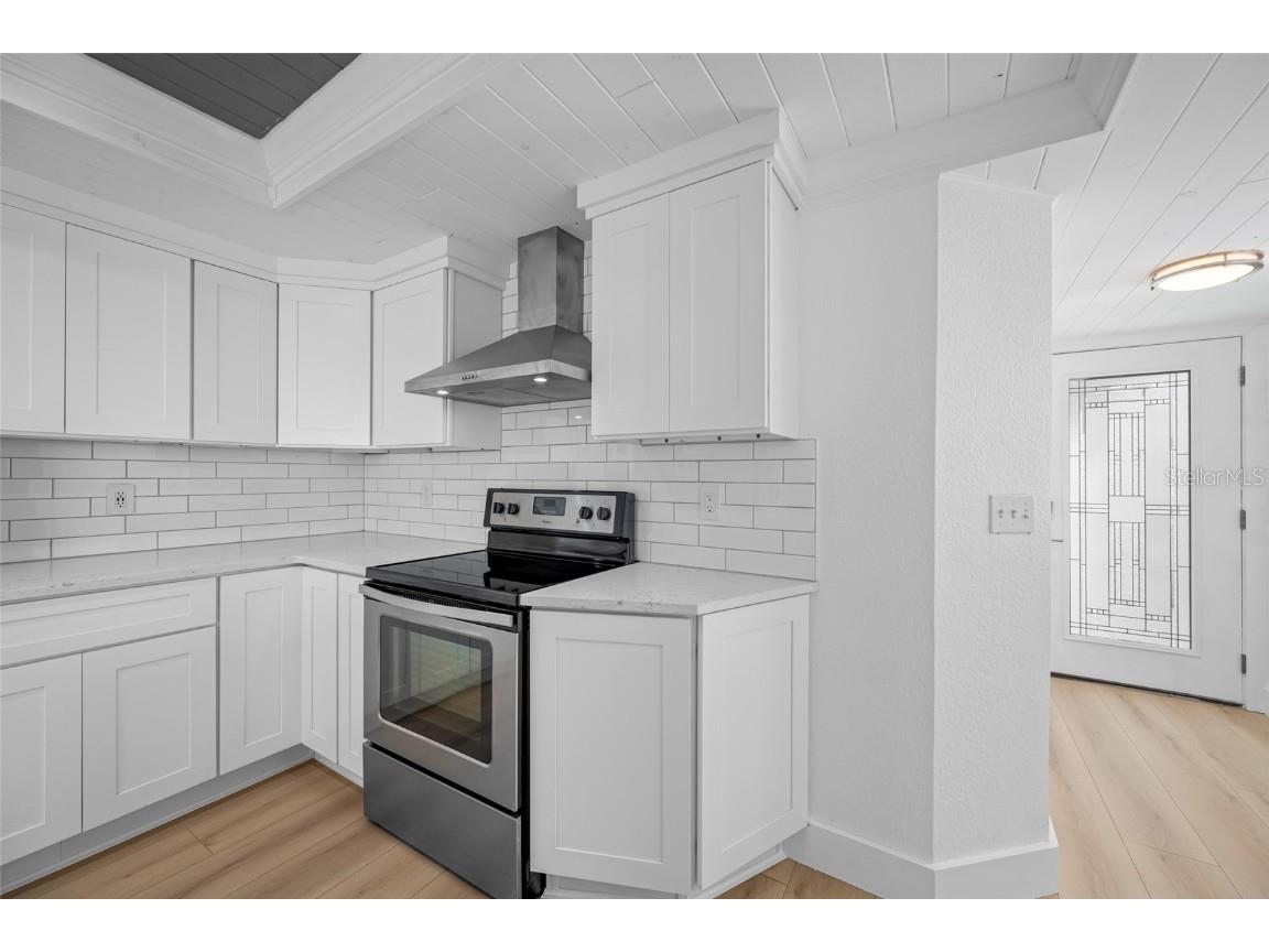 9410 Tara Cay Court #15 Seminole FL 33776 TB8430754 image15