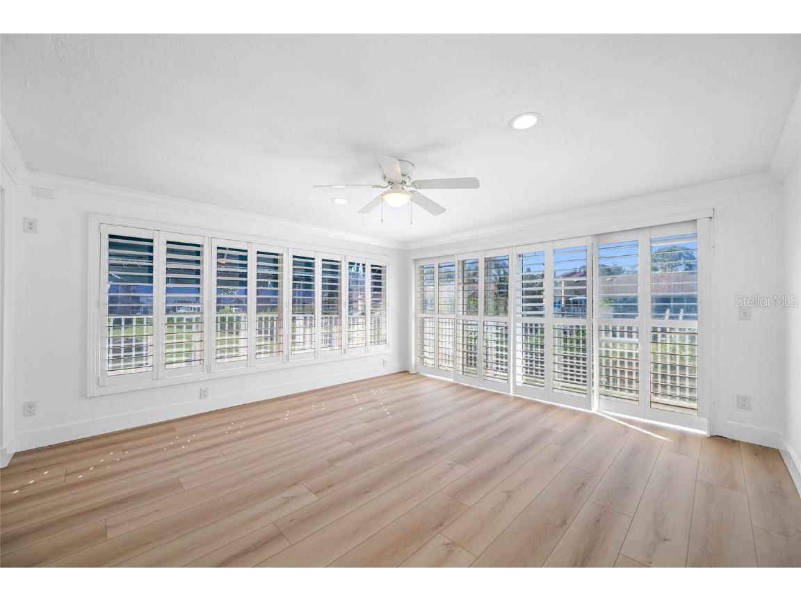 9410 Tara Cay Court #15 Seminole FL 33776 TB8430754 image26