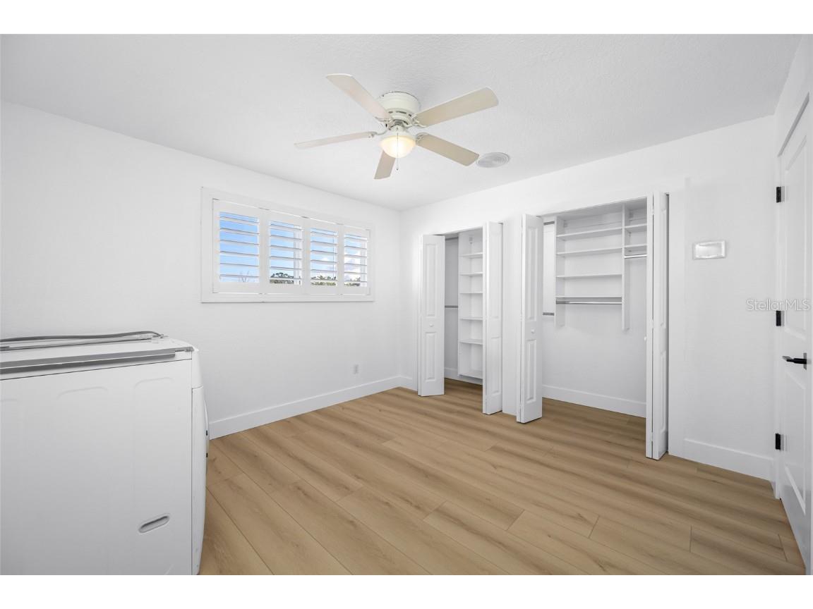 9410 Tara Cay Court #15 Seminole FL 33776 TB8430754 image32