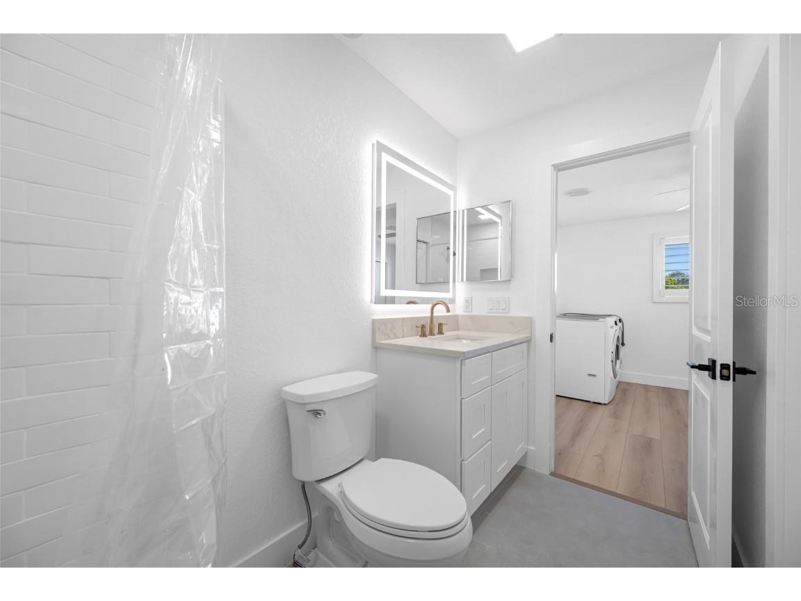 9410 Tara Cay Court #15 Seminole FL 33776 TB8430754 image35