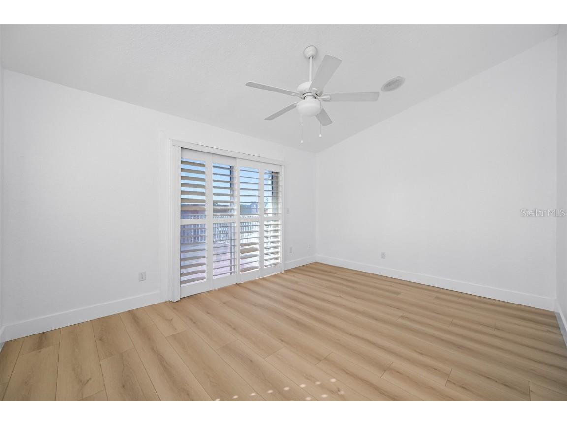 9410 Tara Cay Court #15 Seminole FL 33776 TB8430754 image41