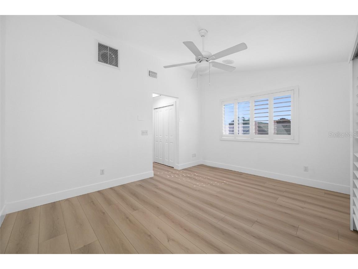 9410 Tara Cay Court #15 Seminole FL 33776 TB8430754 image43