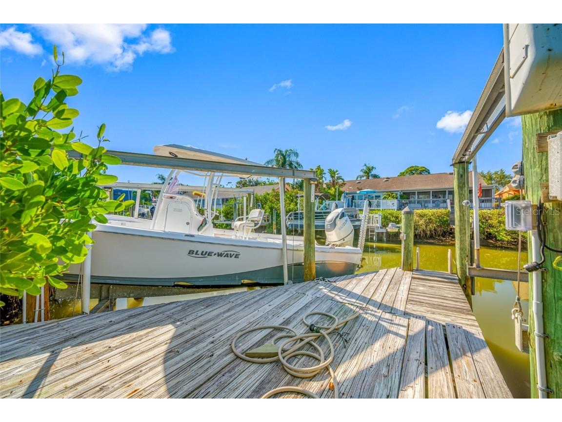 9410 Tara Cay Court #15 Seminole FL 33776 TB8430754 image6