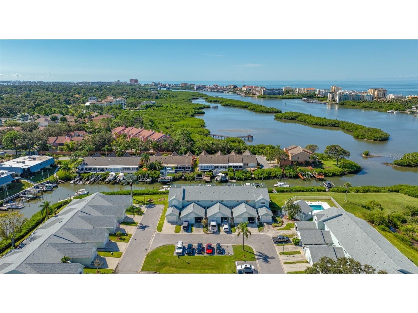 9410 Tara Cay Court #15 Seminole FL 33776 TB8430754 image72