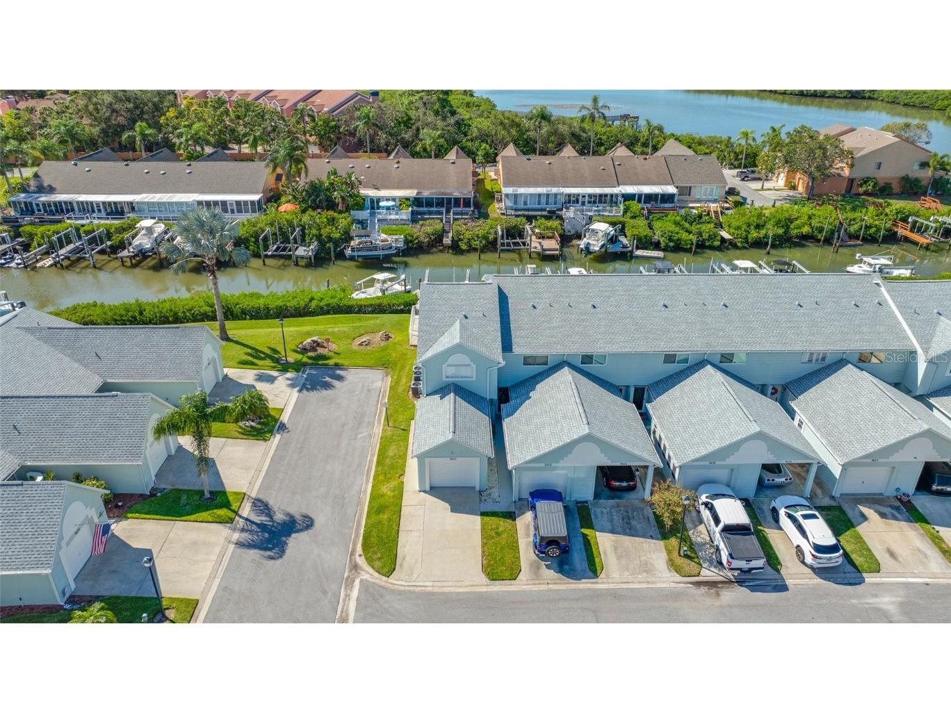 9410 Tara Cay Court #15 Seminole FL 33776 TB8430754 image73