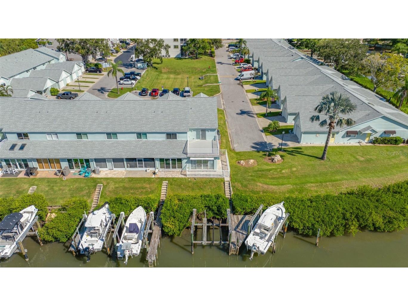 9410 Tara Cay Court #15 Seminole FL 33776 TB8430754 image76