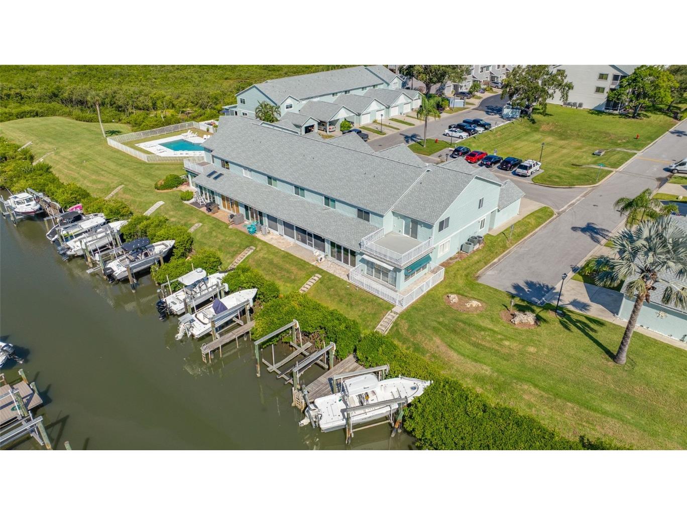 9410 Tara Cay Court #15 Seminole FL 33776 TB8430754 image77