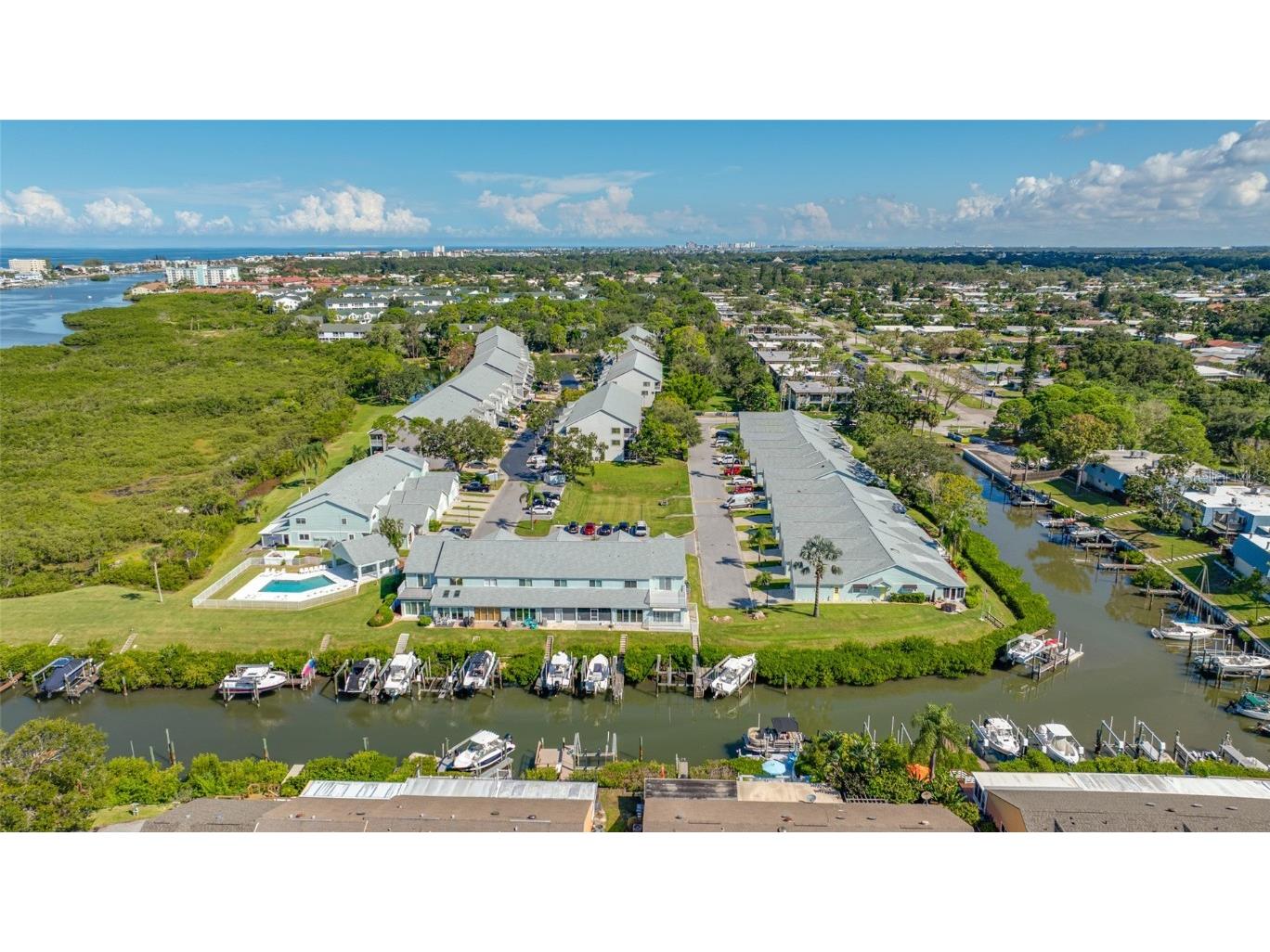 9410 Tara Cay Court #15 Seminole FL 33776 TB8430754 image86