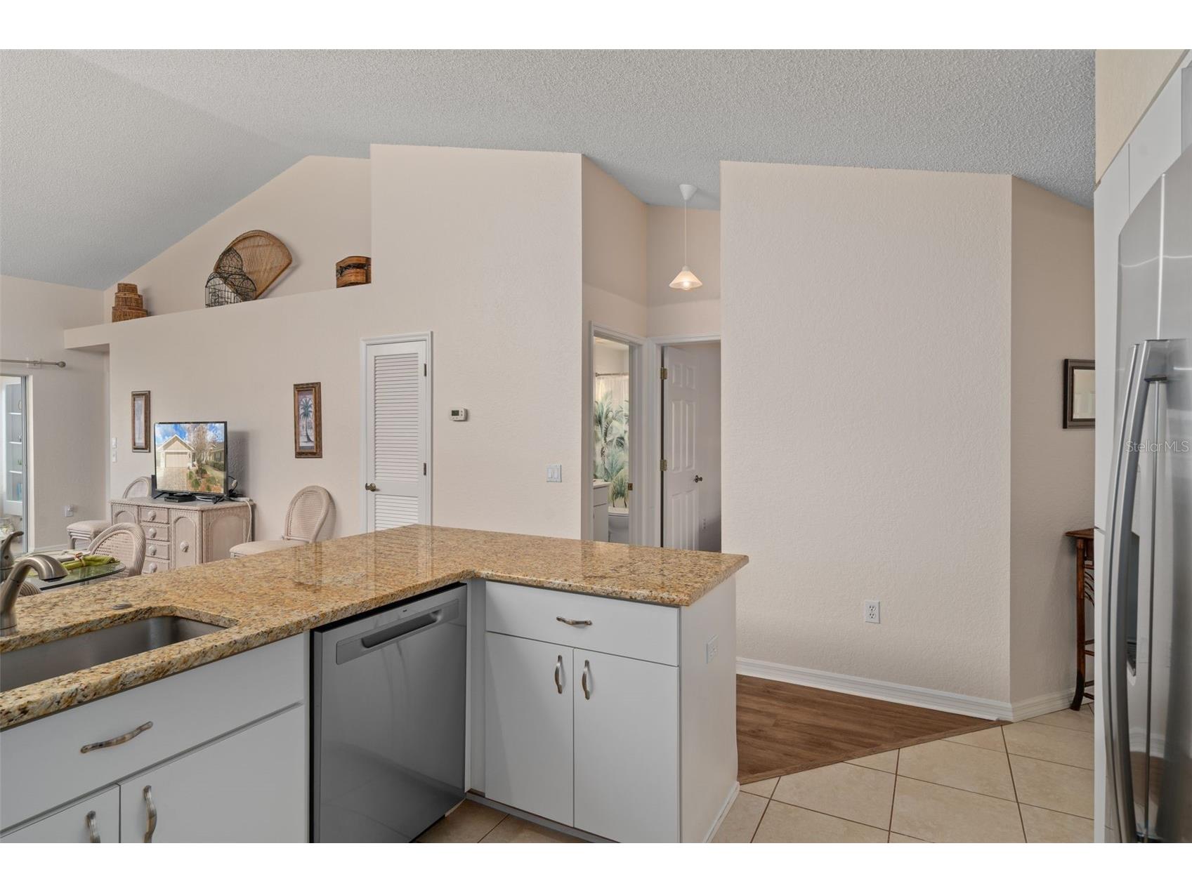 9411 Burnam Drive Weeki Wachee FL 34613 W7883820 image11