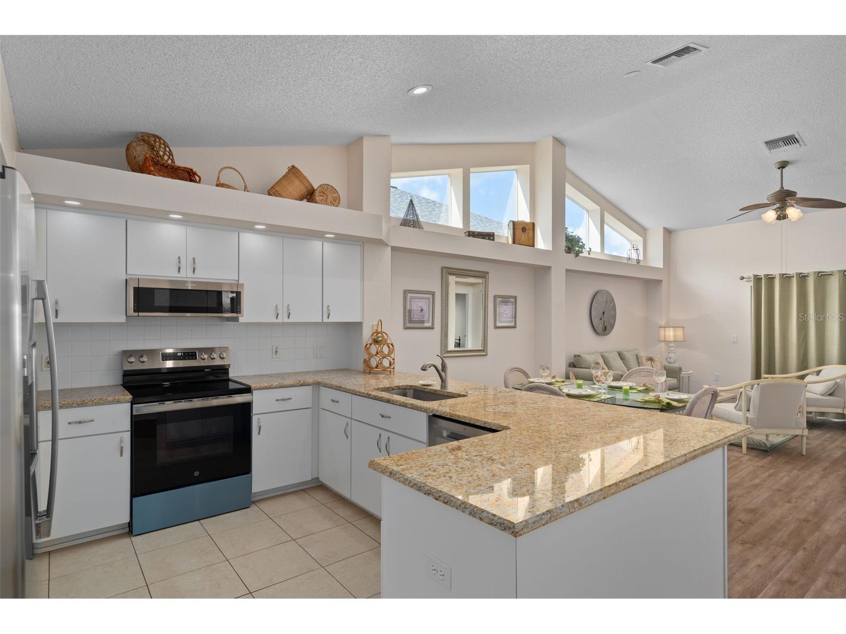 9411 Burnam Drive Weeki Wachee FL 34613 W7883820 image14