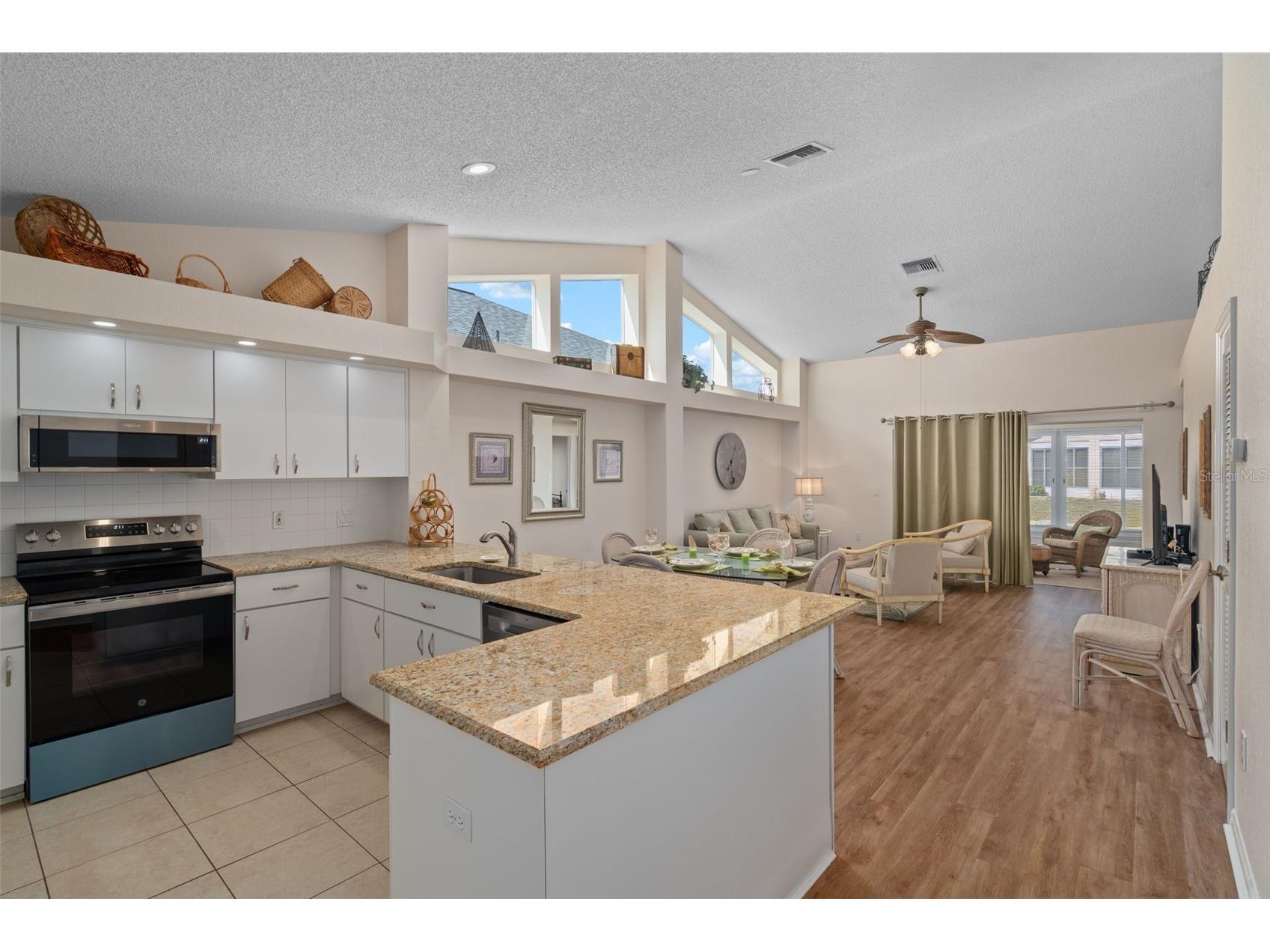 9411 Burnam Drive Weeki Wachee FL 34613 W7883820 image15