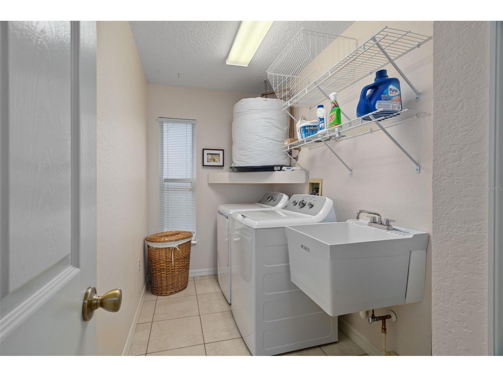9411 Burnam Drive Weeki Wachee FL 34613 W7883820 image33