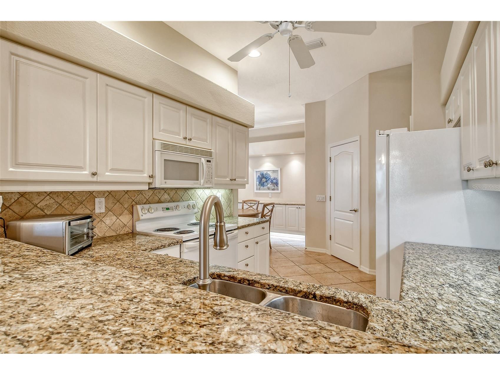 9411 Forest Hills Circle Sarasota FL 34238 A4683831 image15