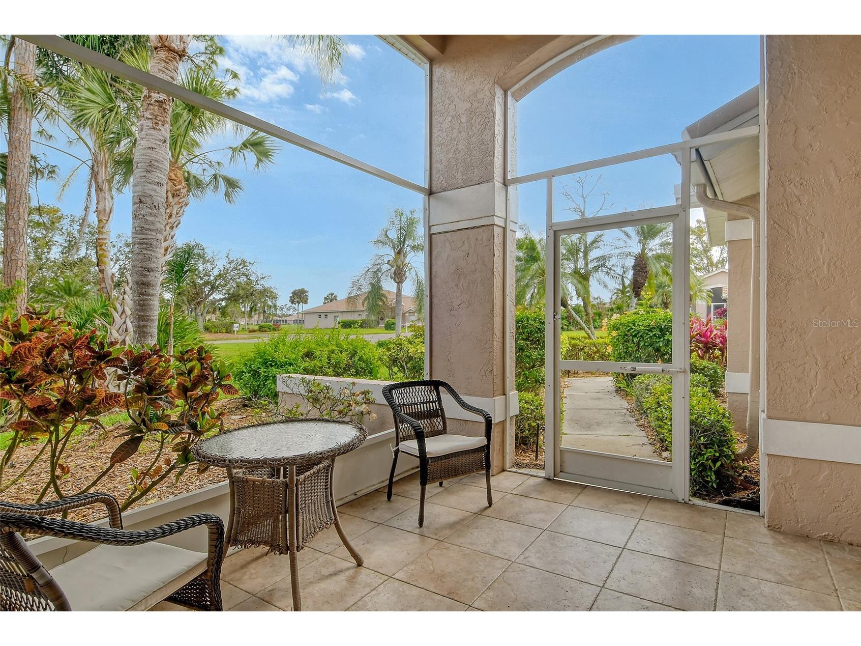 9411 Forest Hills Circle Sarasota FL 34238 A4683831 image2