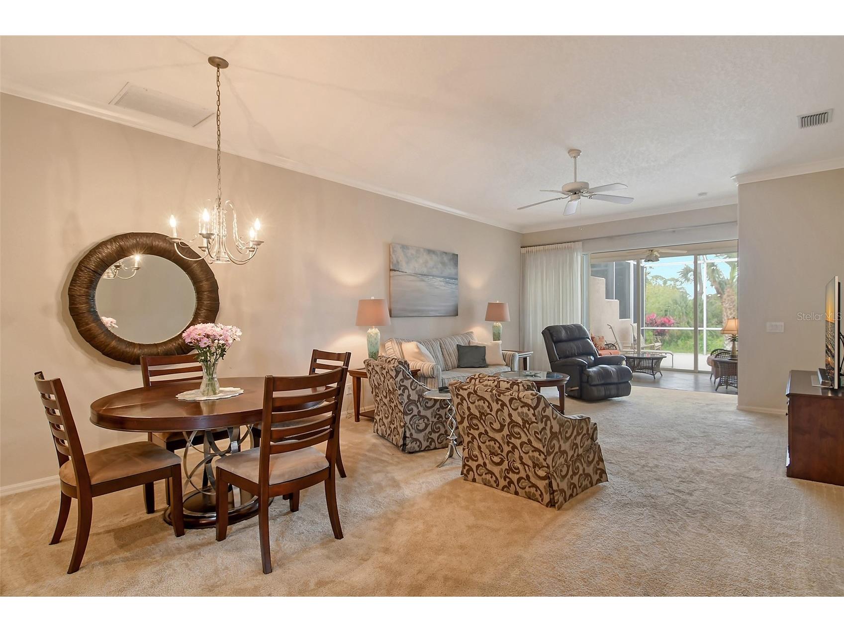 9411 Forest Hills Circle Sarasota FL 34238 A4683831 image3