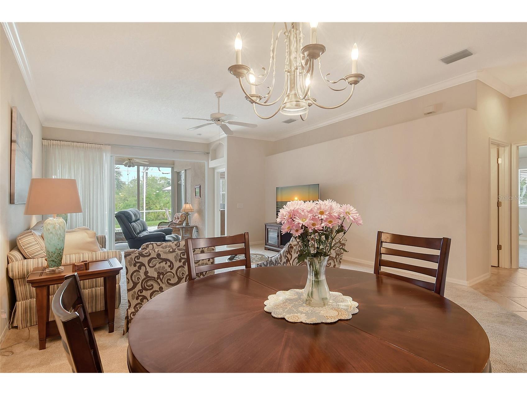 9411 Forest Hills Circle Sarasota FL 34238 A4683831 image4
