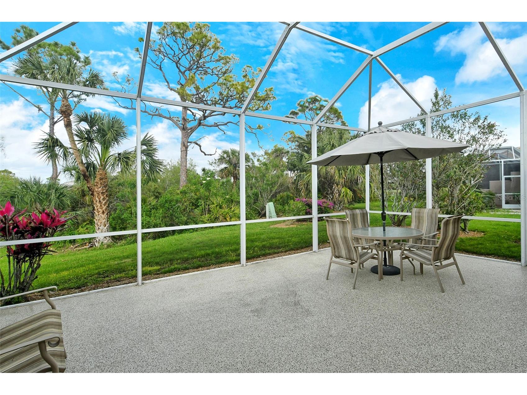9411 Forest Hills Circle Sarasota FL 34238 A4683831 image9