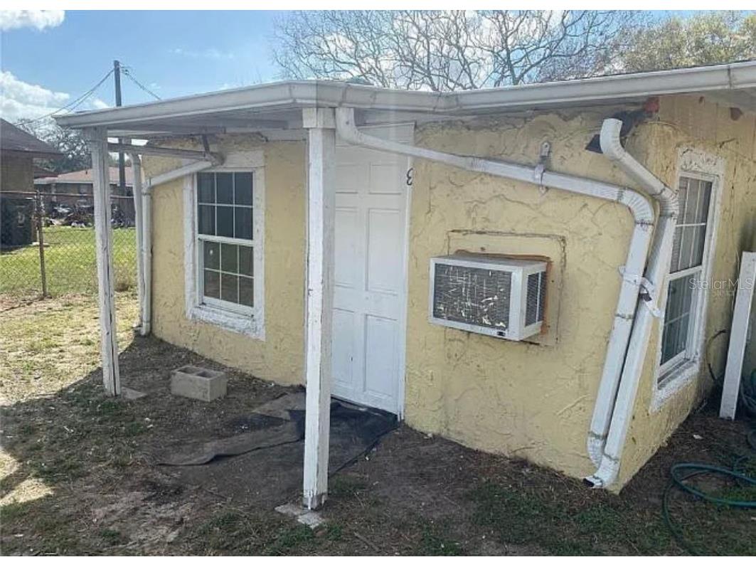 9411 Goldenrod Road #E Thonotosassa FL 33592 T3439857 image1