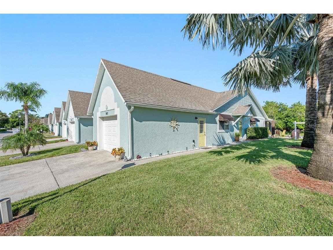 9411 Tara Cay Drive #14 Seminole FL 33776 U8241158 image1