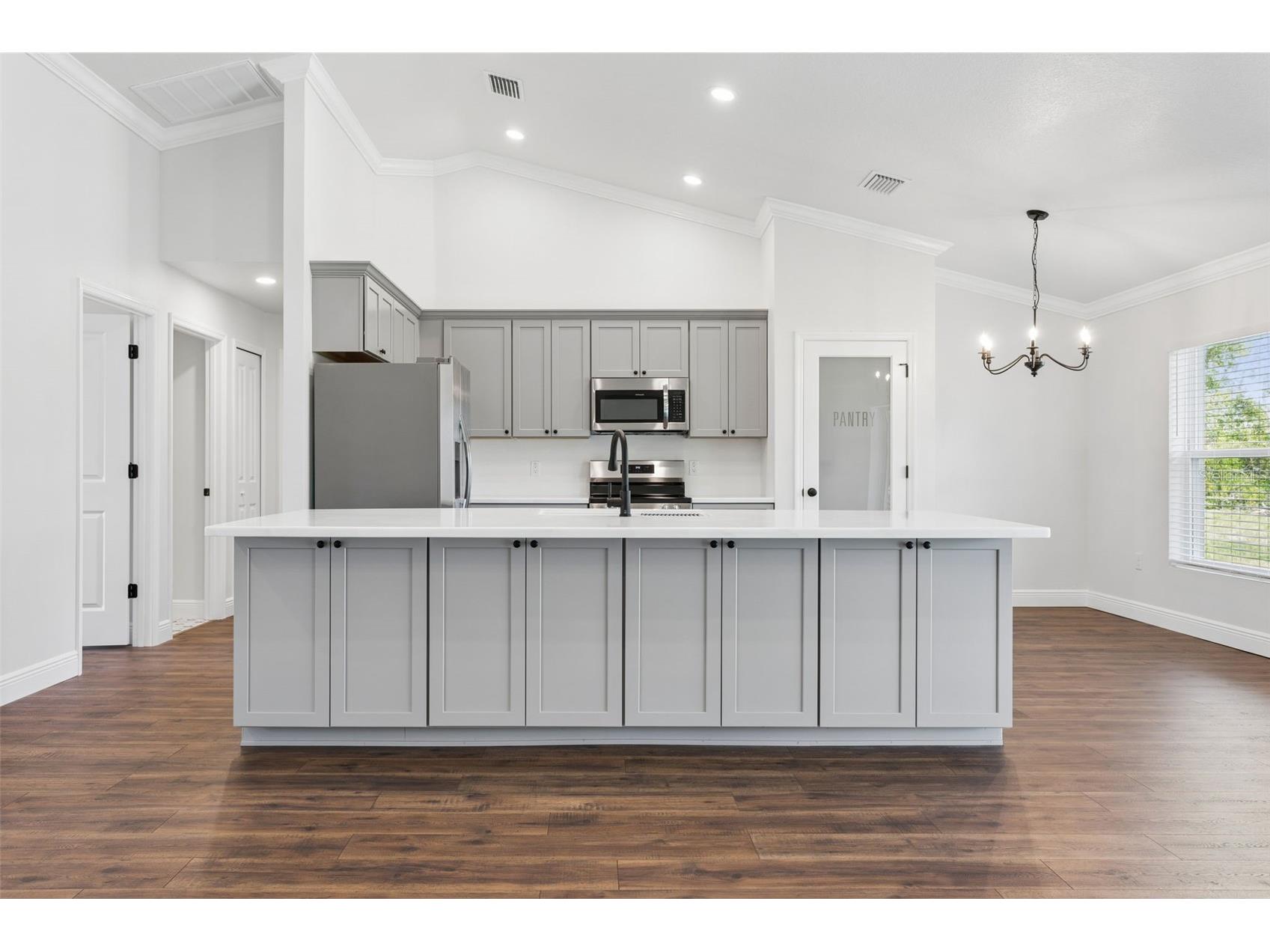 9412 Noddy Tern Road Weeki Wachee FL 34613 W7885012 image9
