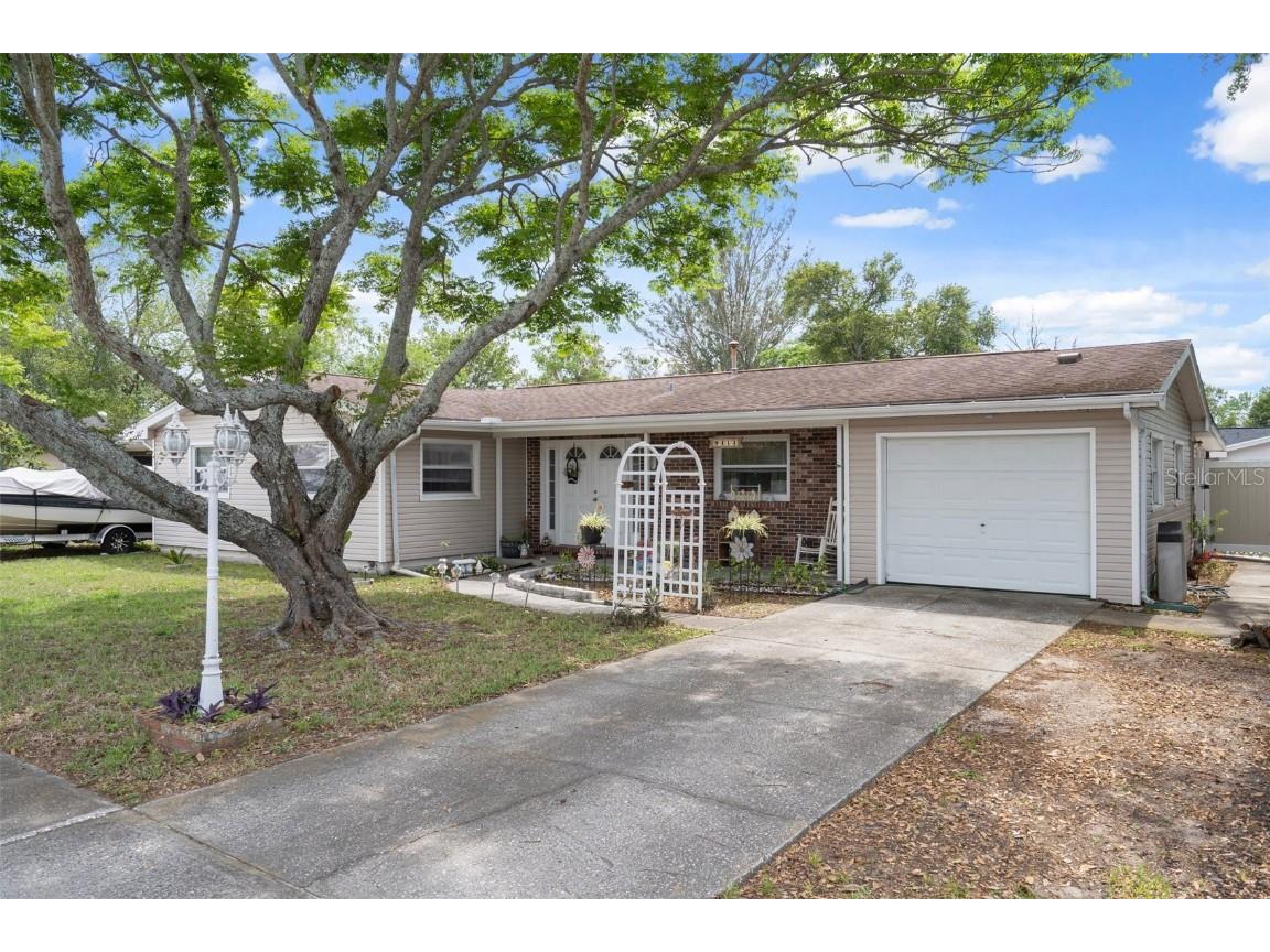 9414 Northcliffe Boulevard Spring Hill FL 34606 TB8370141 image1