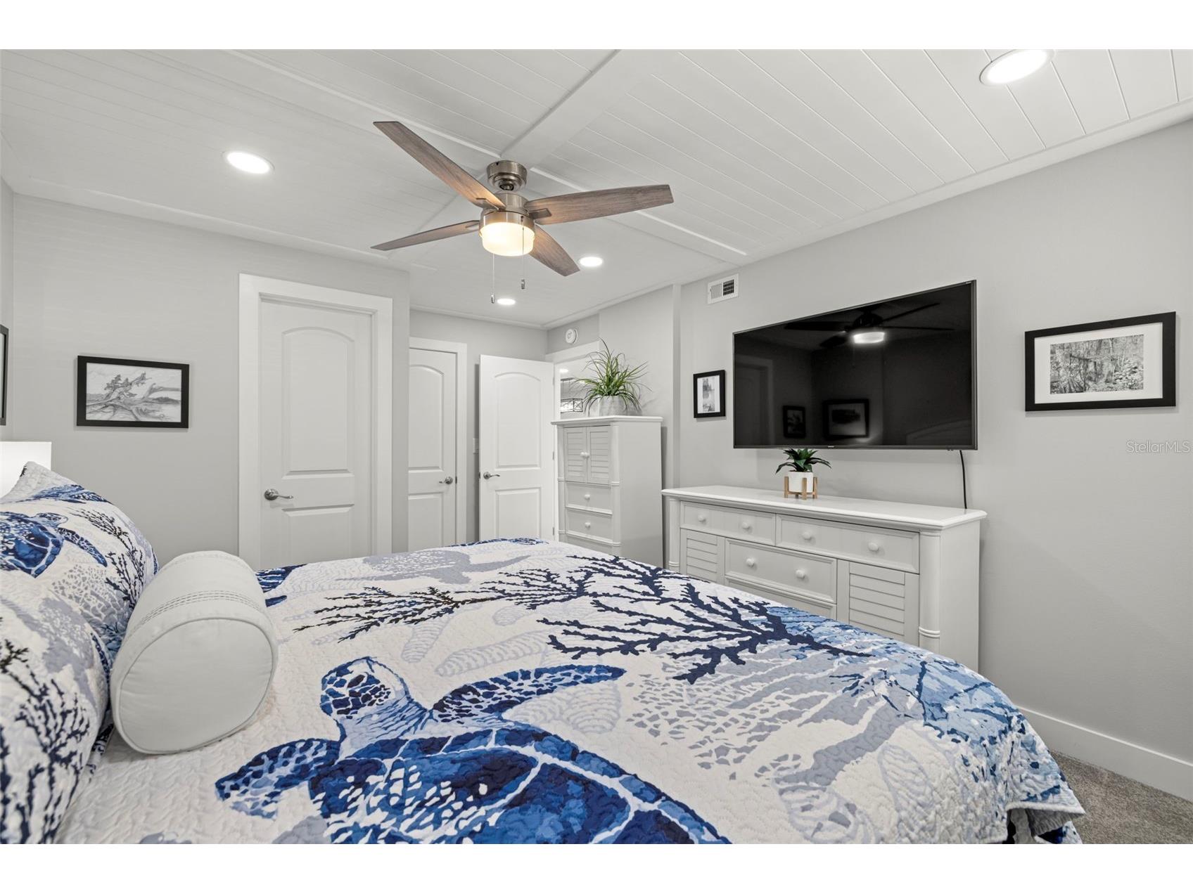 9415 Blind Pass Road #504 Saint Pete Beach FL 33706 - INTRACOASTAL WATERWAY TB8426940 image12